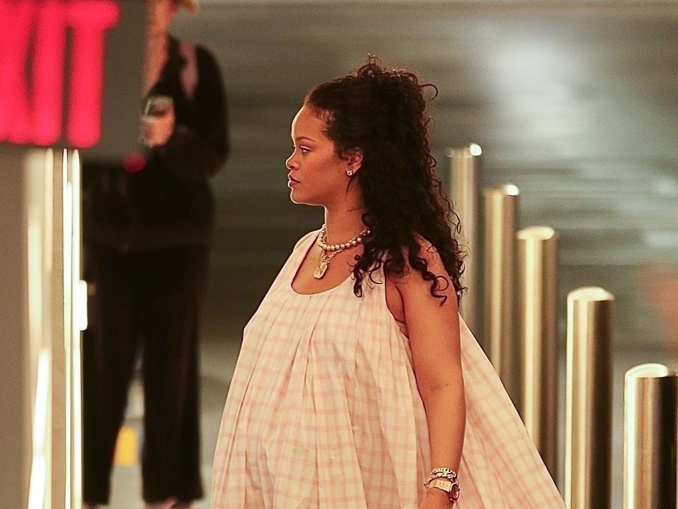 Rihanna Thinks Pink With Her Latest Maternity Look